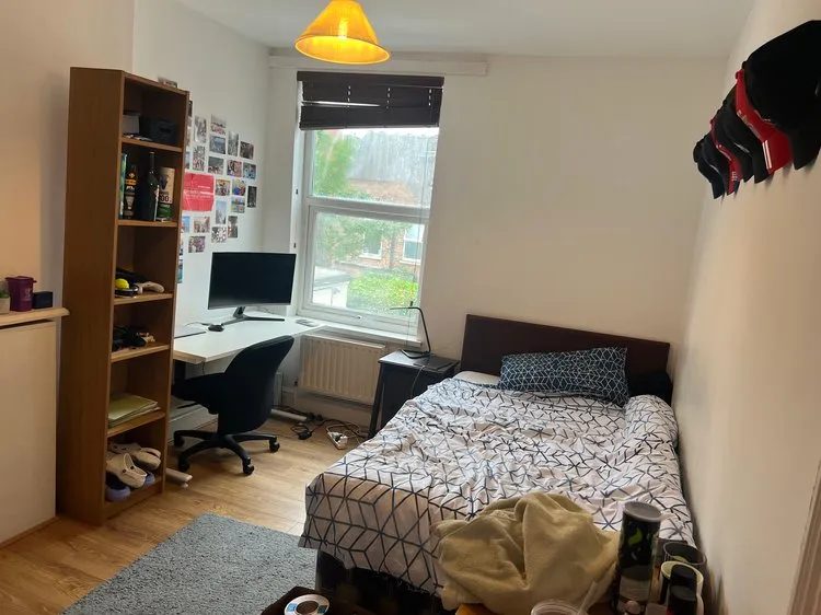 10 Arthur Avenue: 6 Bed Student House NG7 2EL - Thumbnail 13